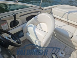 Sea ray 210 overnighter 2005 (2)