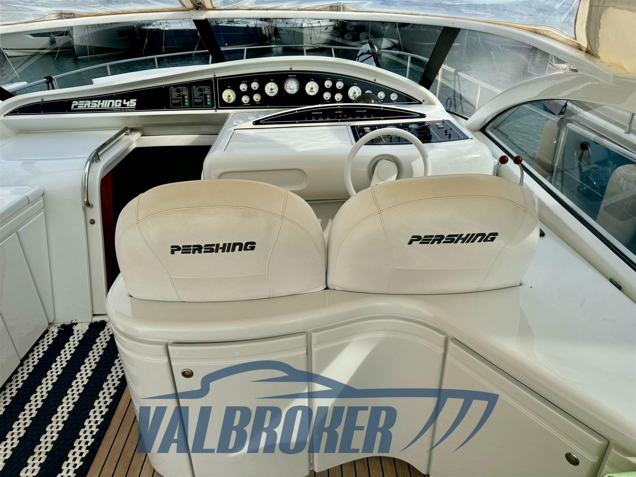 Pershing 45 valbroker (28)