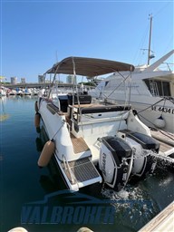 Beneteau Fkyer 8.8 Sundeck (3)