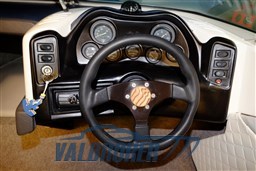 Sea Ray 200 Valbroker (22).JPG