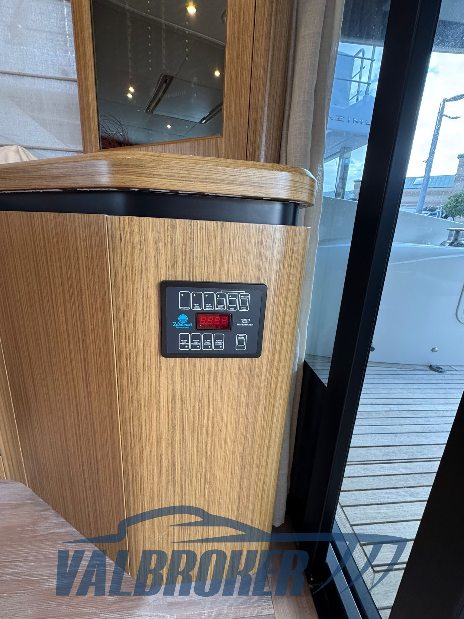 Absolute Navetta 52 2017 (4)