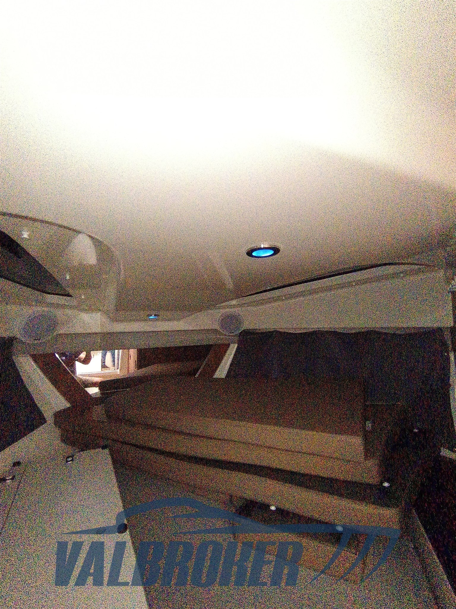 Quicksilver 755 interni (9)