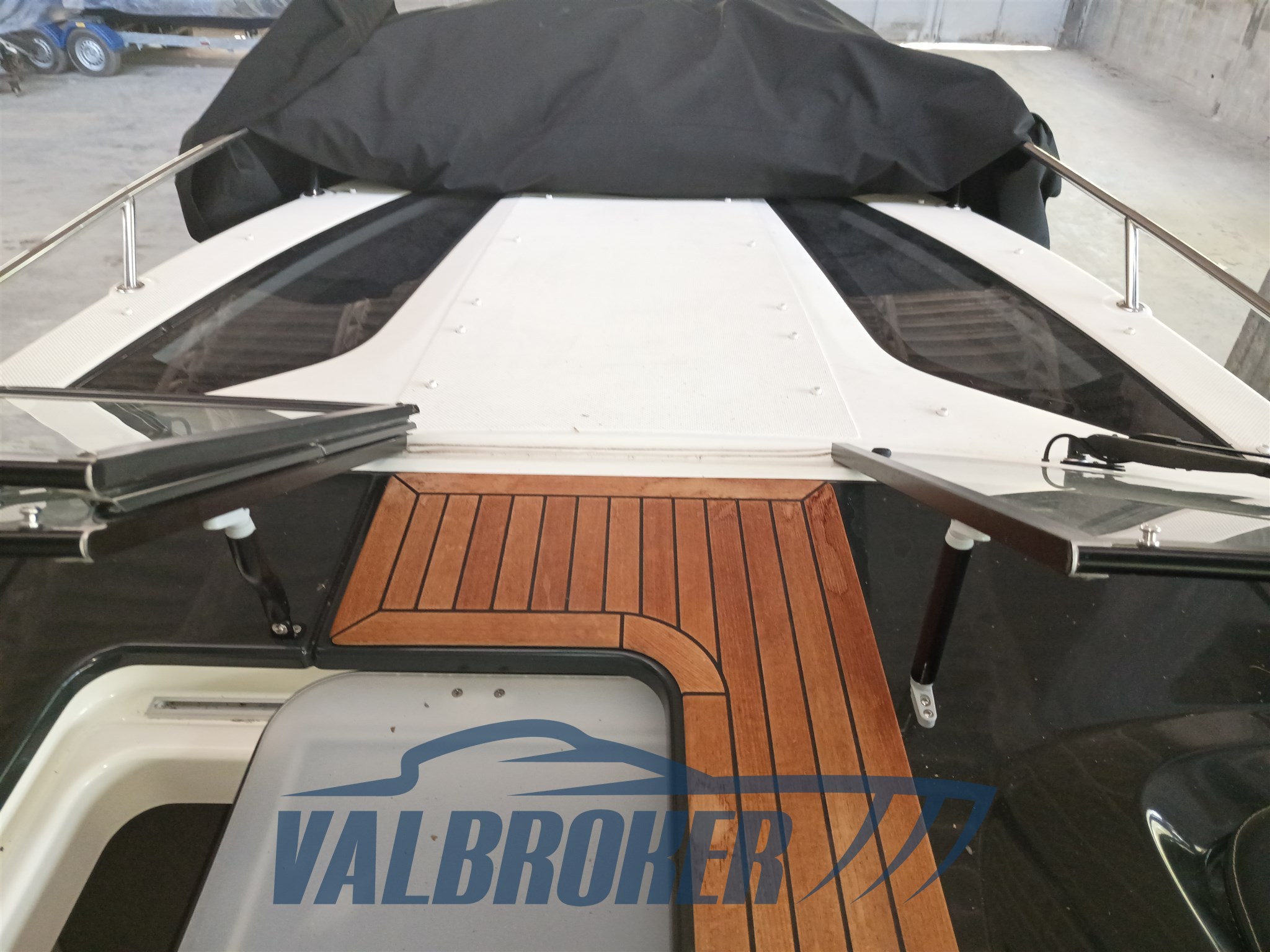 Quicksilver 755 esterni (33)