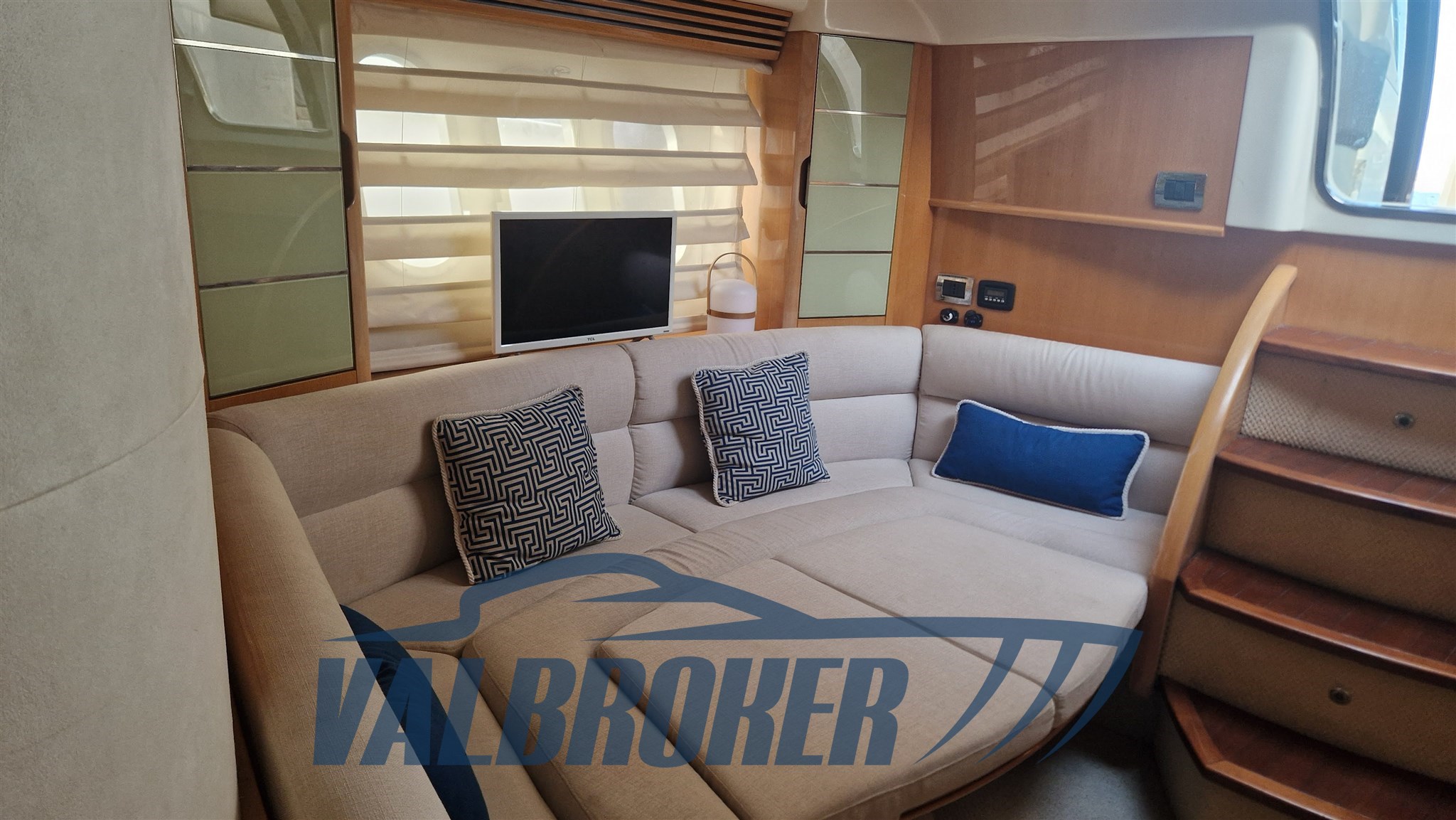 Absolute 45 foto 2025 interni (11)