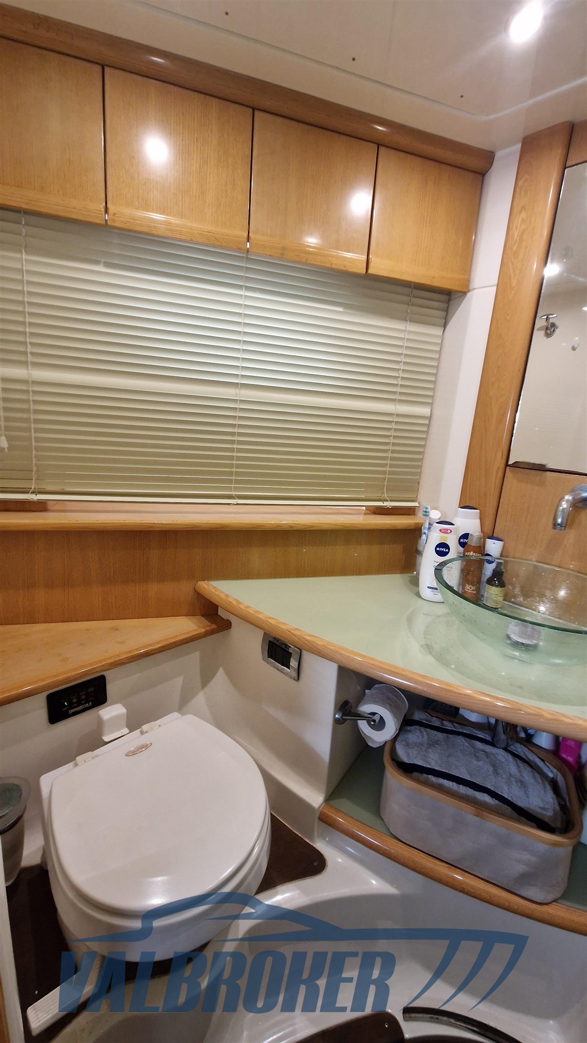 Absolute 45 foto 2025 interni (8)