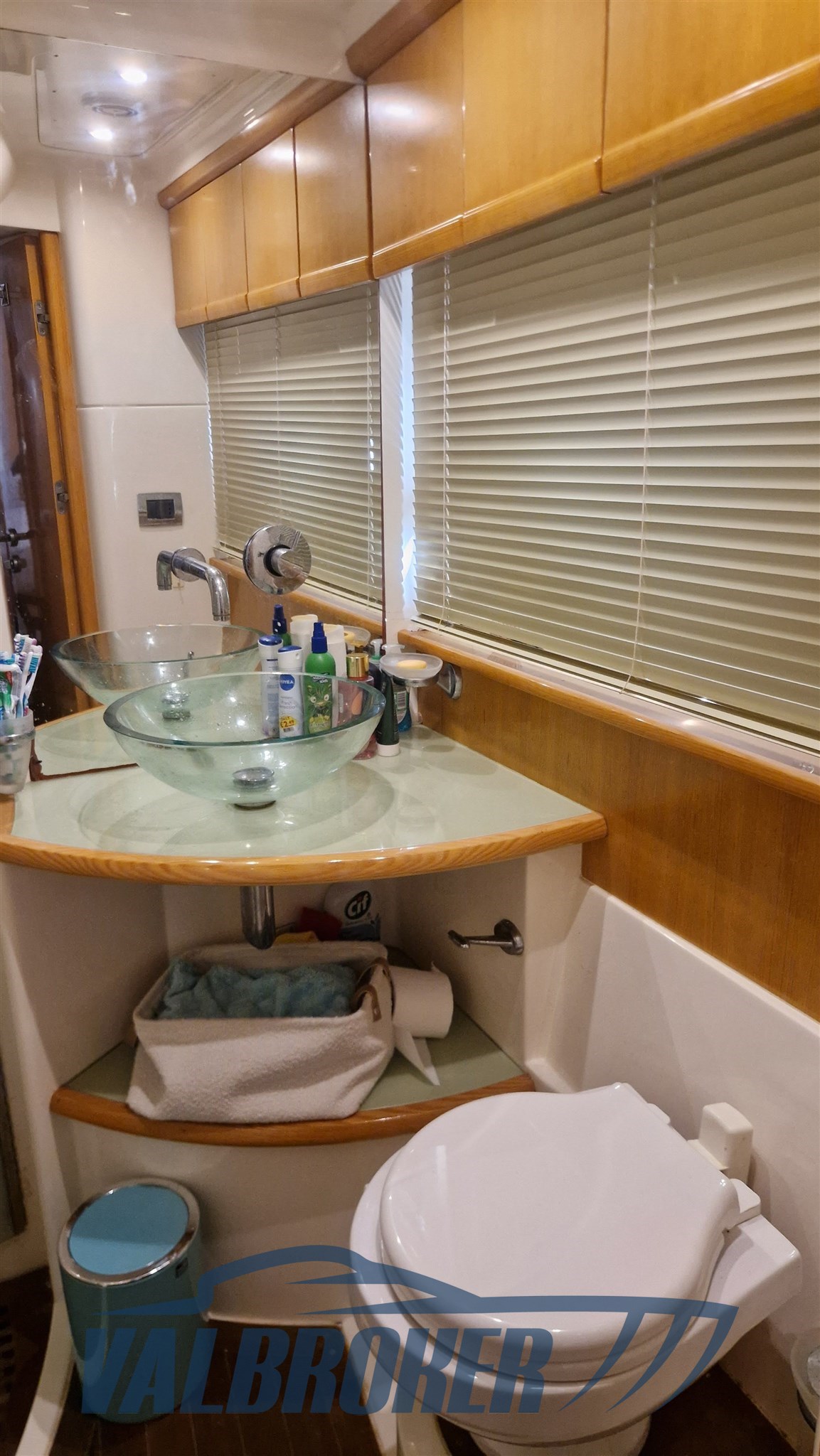 Absolute 45 foto 2025 interni (9)