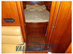 Colombo Cambridge 44 2001 Valbroker (18)