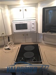 Sea Ray 330 Amberjack Valbroker (17)