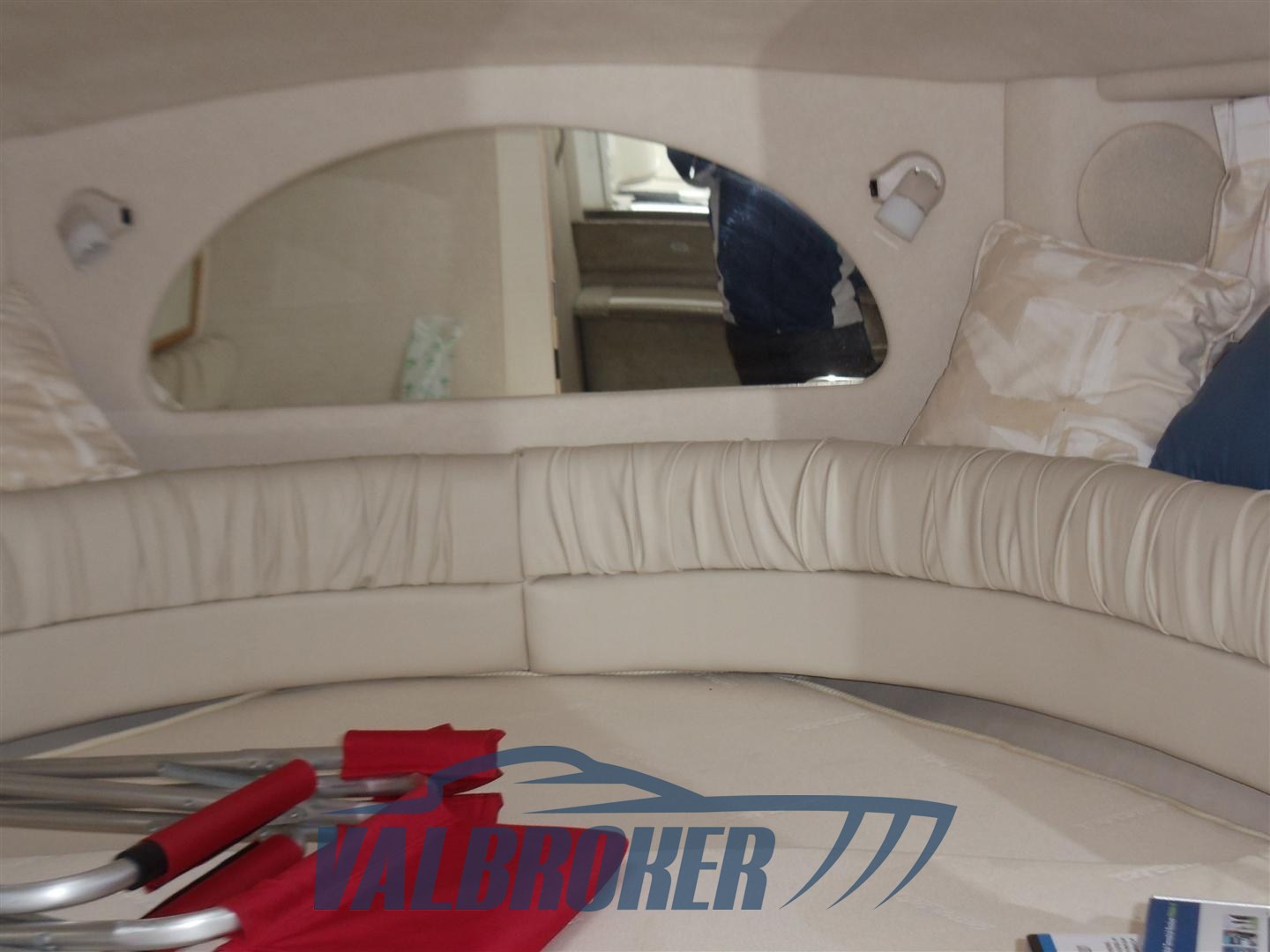 Sea Ray 330 Amberjack Valbroker (20)