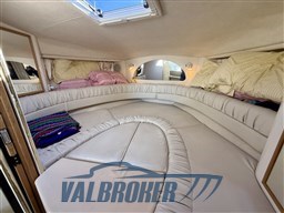 Sea ray 330 Amberjack Valbroker (21)