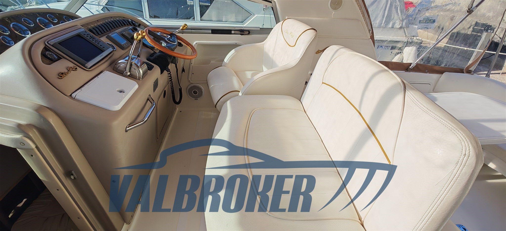 Sea ray 310 esterni (24)