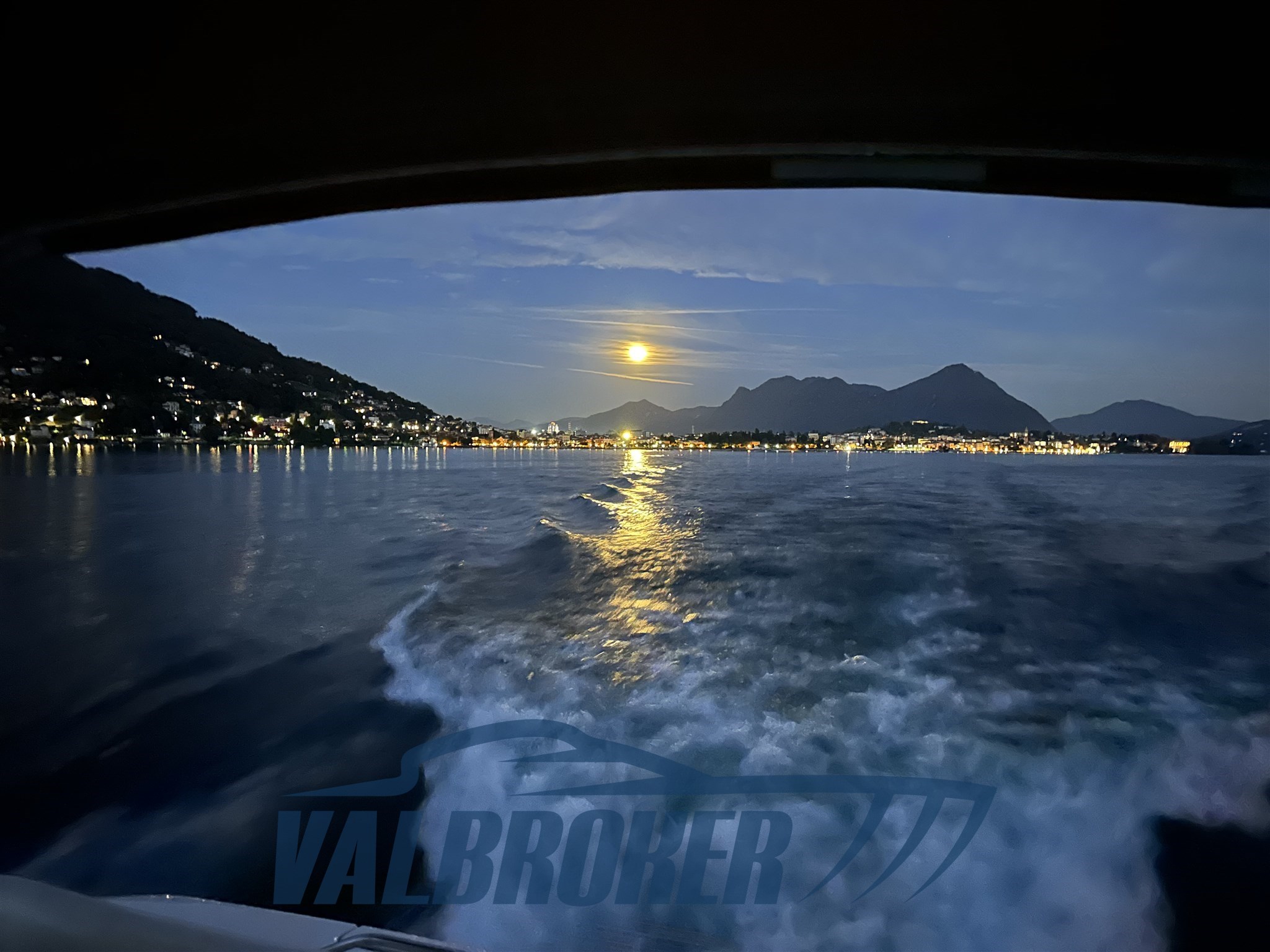 Sea Ray 310 2000 valbroker (7)