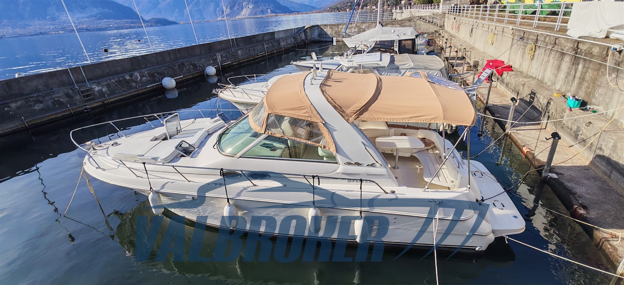 Sea ray 310 esterni (11)