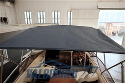 Absolute 25 esterni (37)