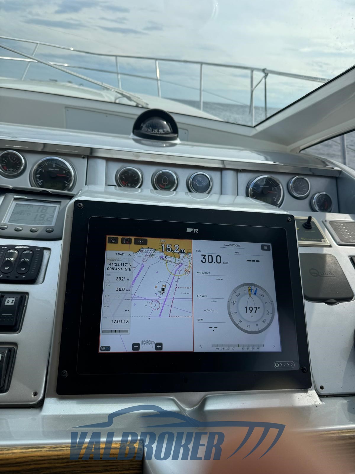 Absolute 52 foto luglio 2025 (2)