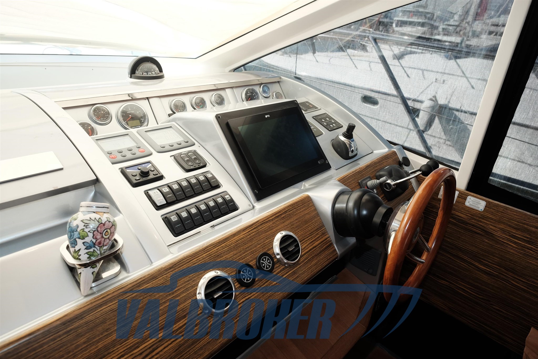 Absolute 52 2008 valbroker (49)