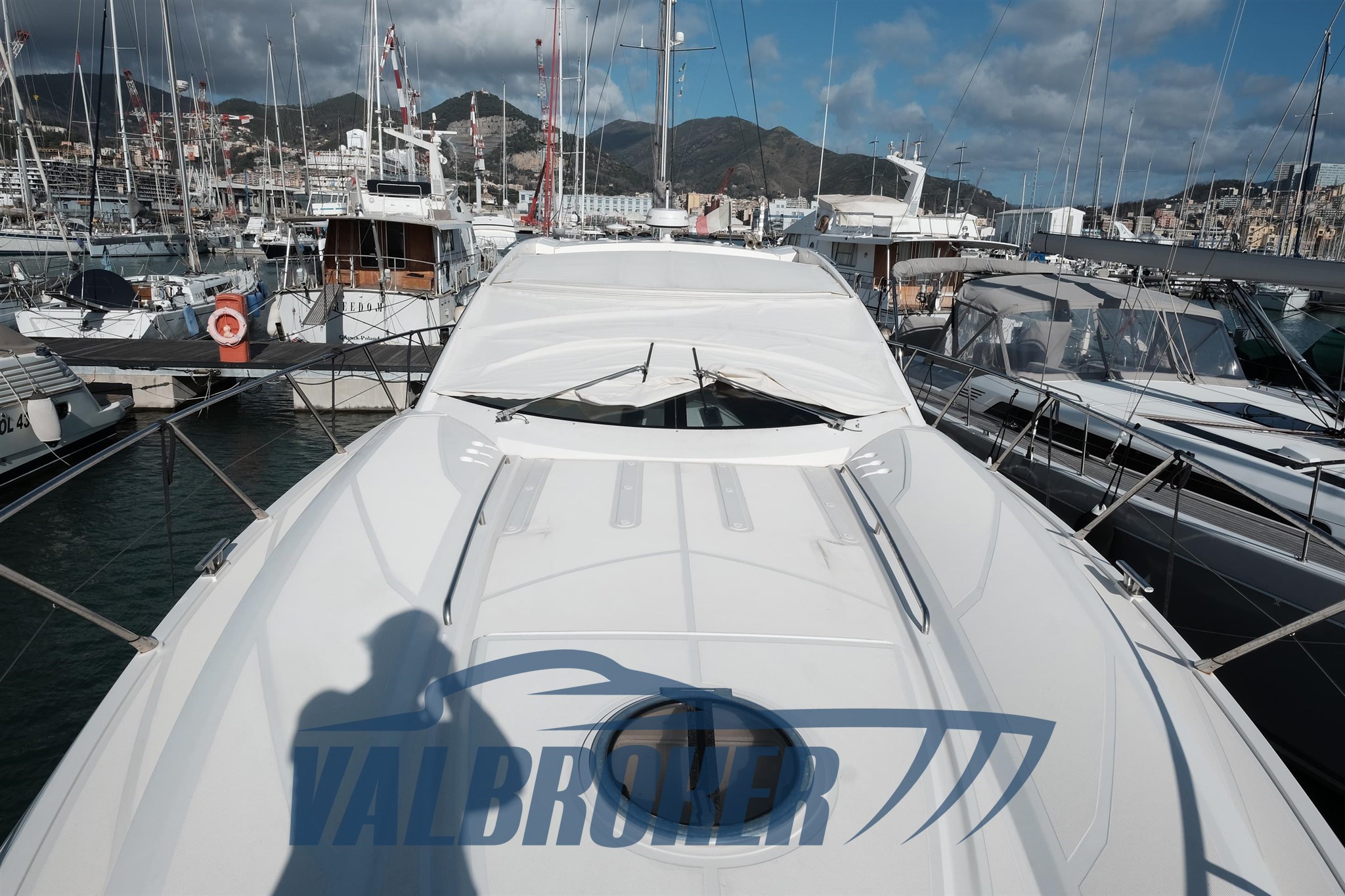 Absolute 52 2008 valbroker (133)