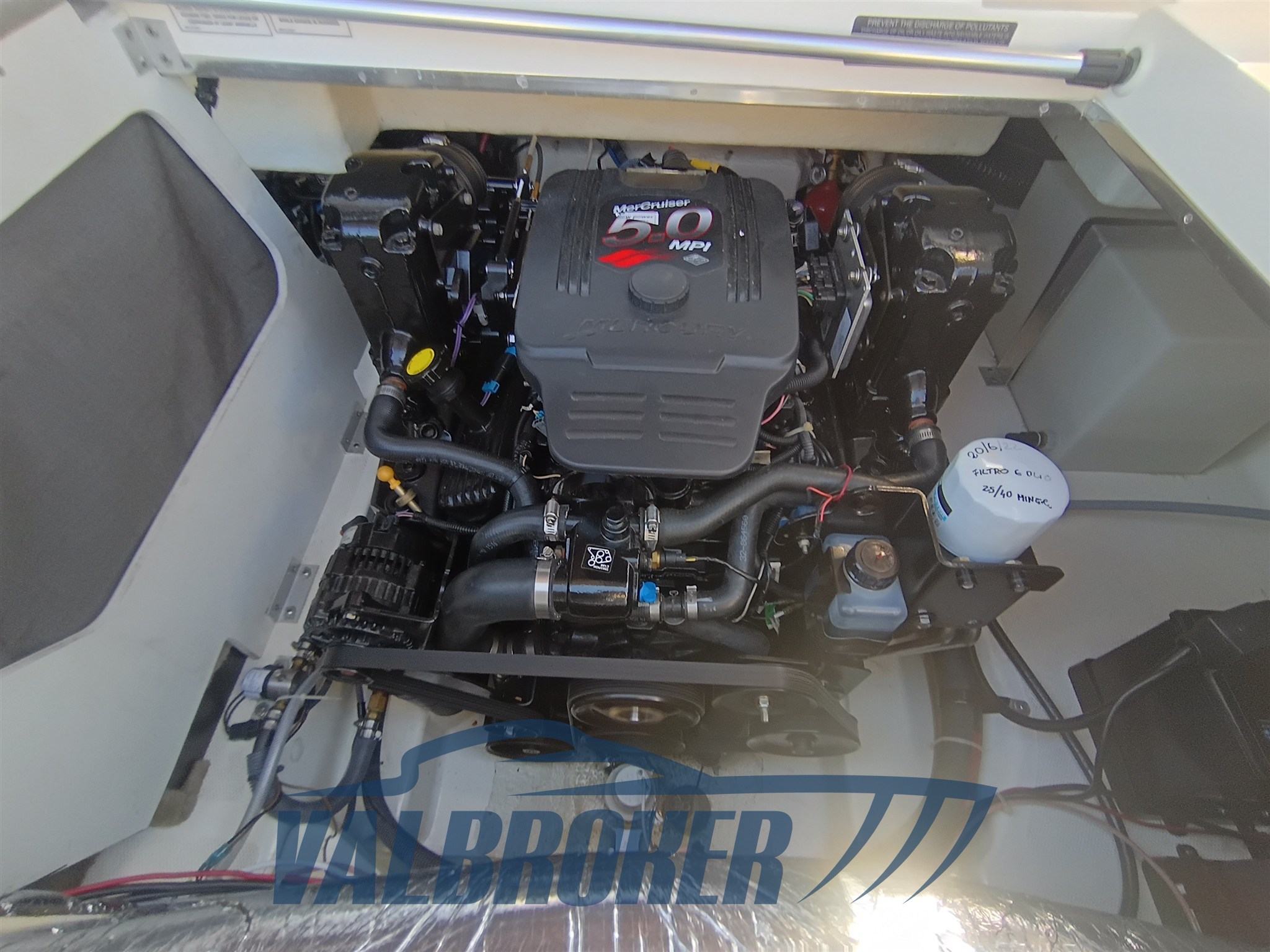 Sea Ray 240 Sport (28)