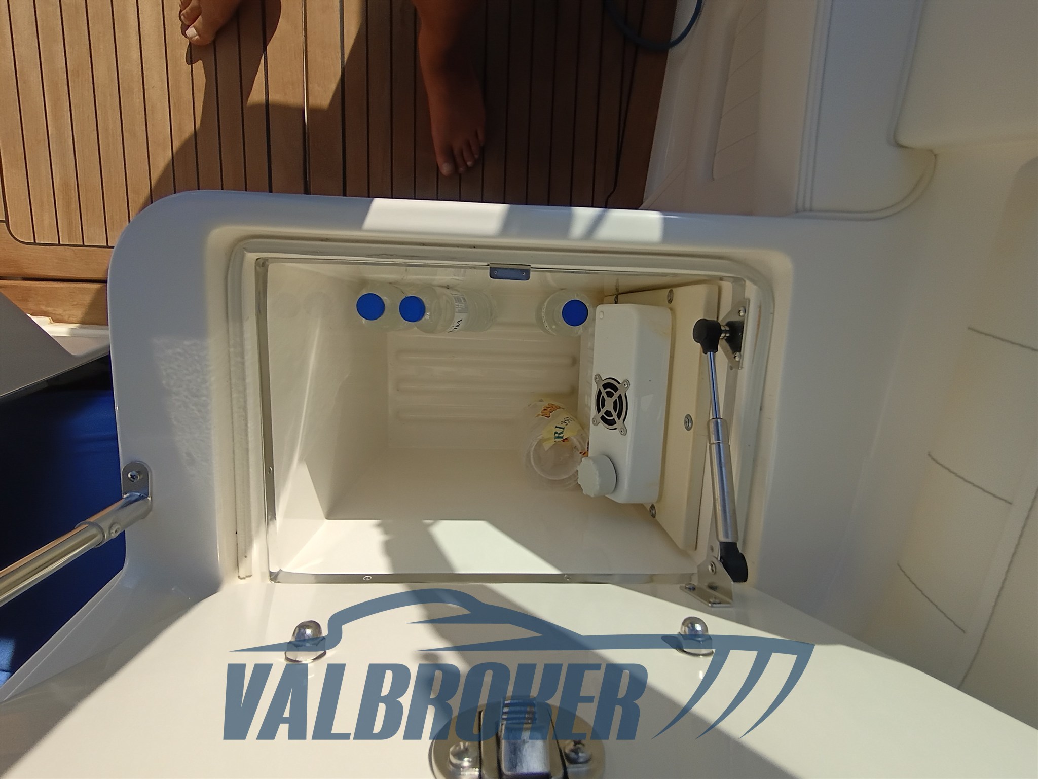 Sea Ray 240 Sport (26)