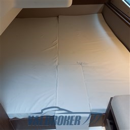 Sealine C335 V Valbroker (46)