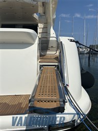 Azimut 68 (3)