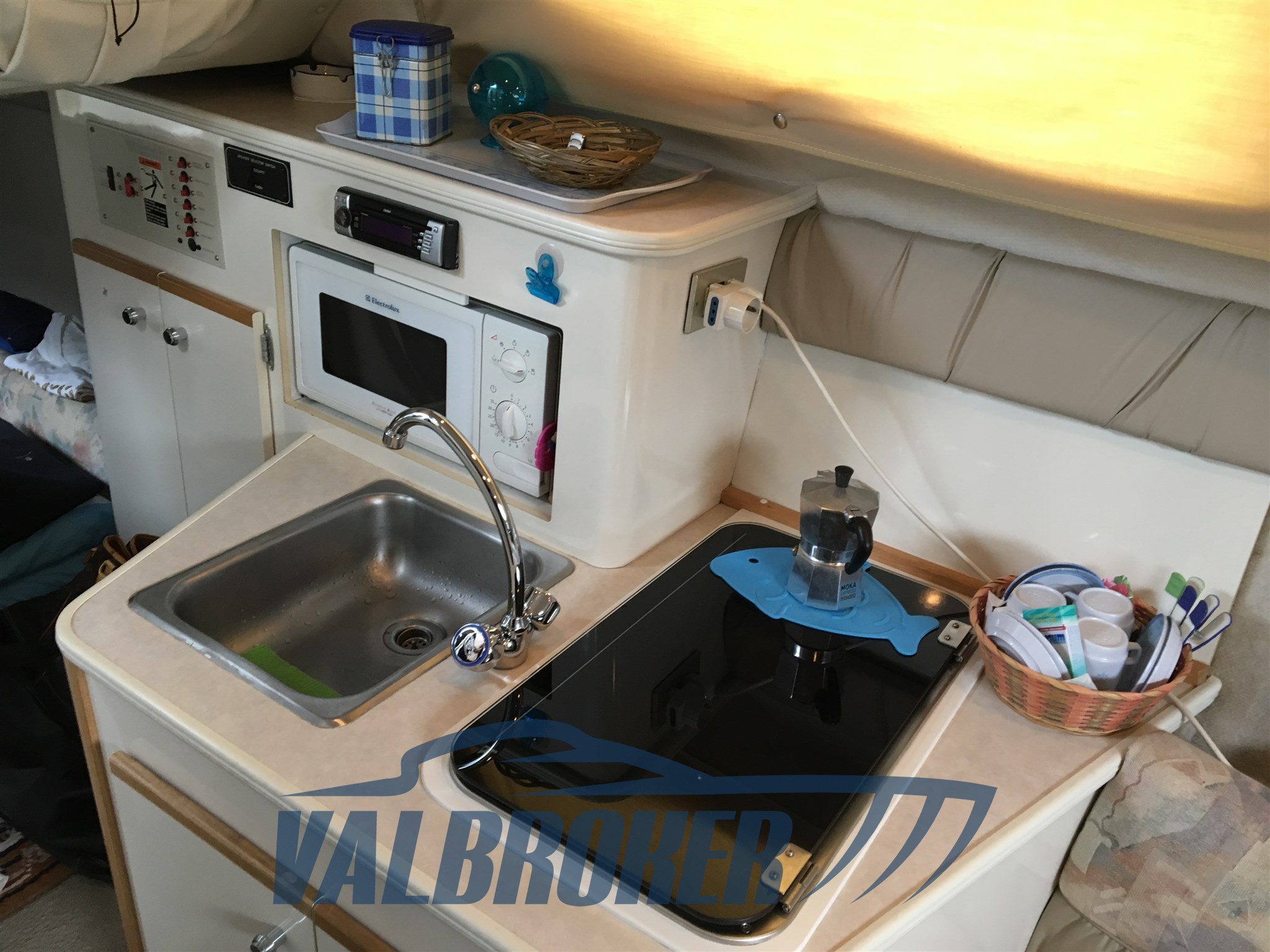 Bayliner 2655 Valbroker (14)