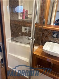 Absolute 56 2007 (16)