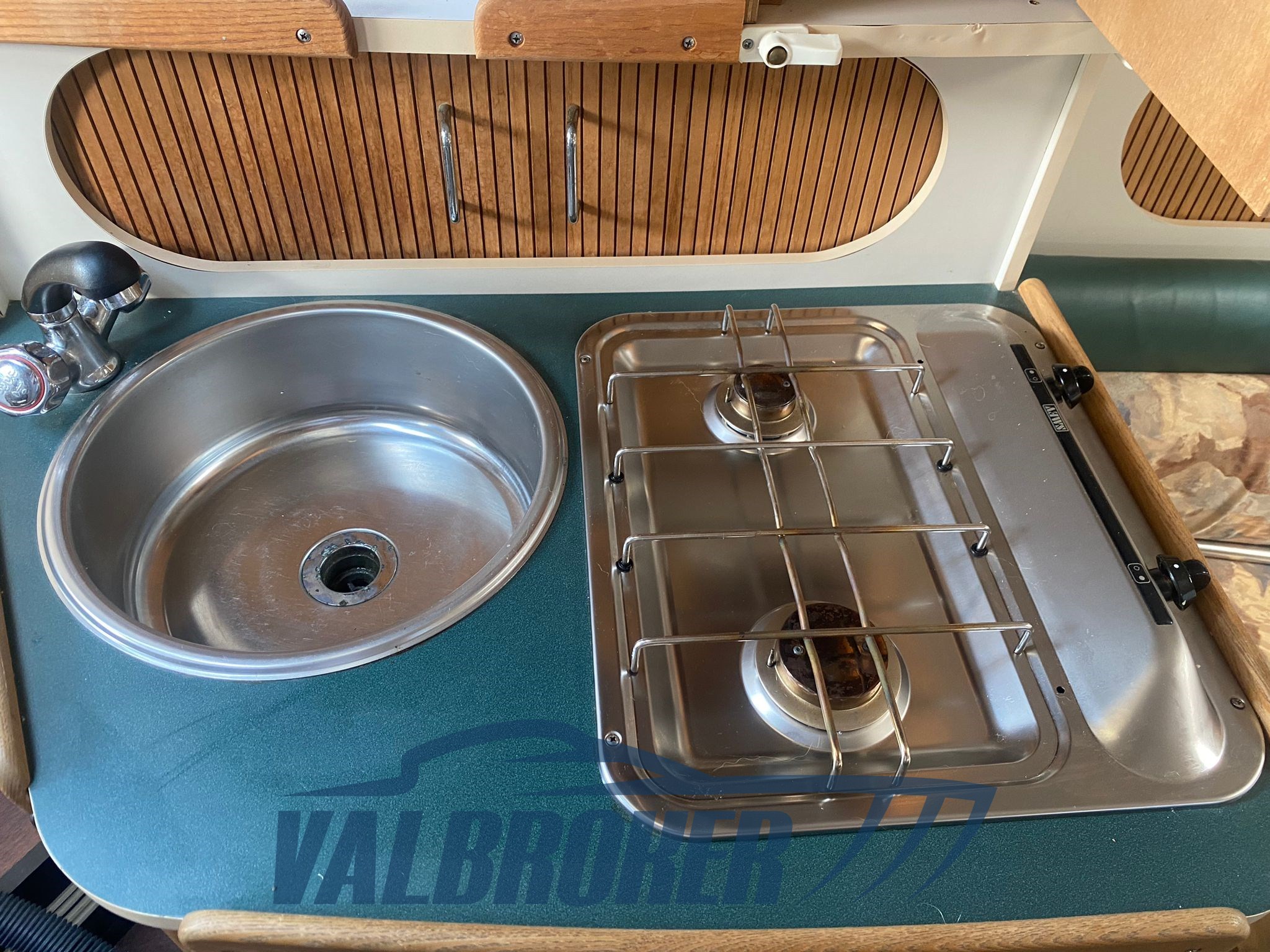 LAVORI ESEGUITI SU FOUR WINNS 238 VALBROKER (27)