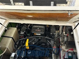 Motore four winns 238 (2)