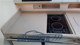 Sea ray 310 interni (5)