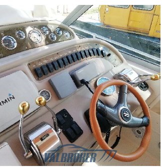 Sea Ray 310 2000 valbroker (1)