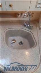 Sea ray 310 interni (7)