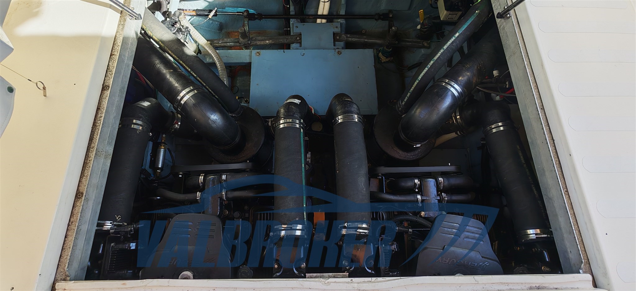 Sea ray 310 tecniche (12)