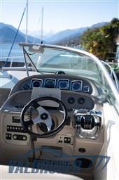 Chaparral 280 posto guida 1