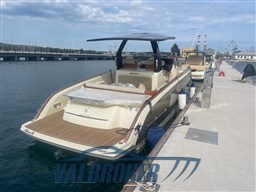 invictus 320 2023  (4)