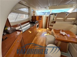 Sealine f 42.5 toscana (9)