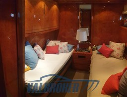 Mangusta 72 - Interni (14)