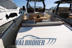 invictus GT 320 Valbroker (38)