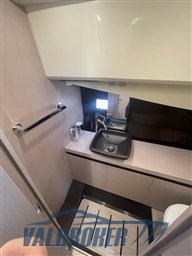 invictus 320 2023  (16)