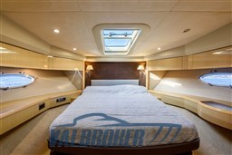 Princess 62 fly interni (7)