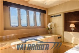 Princess 62 fly interni valbroker (9)