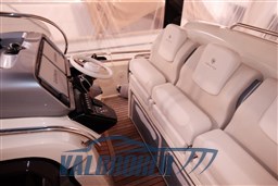 invictus 370 esterni  (6)