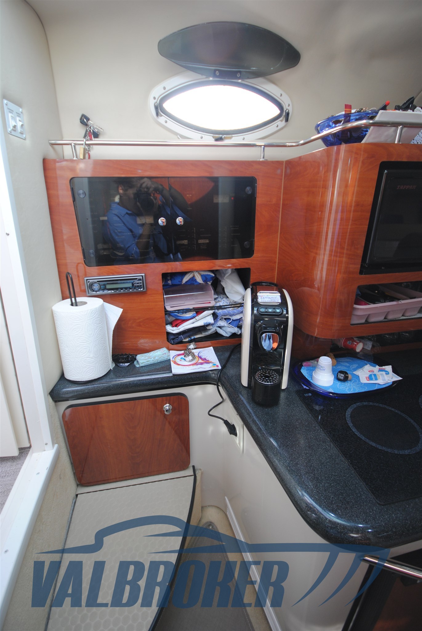 Monterey 282-2005 (9)