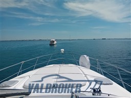 BAYLINER 305 (14)
