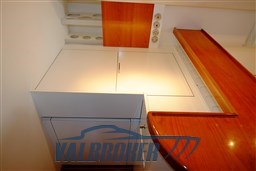 Tecnomarine C42 Valbroker (83)