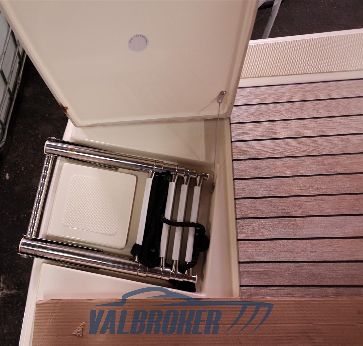 Invictus 280 GT Valbroker (115)