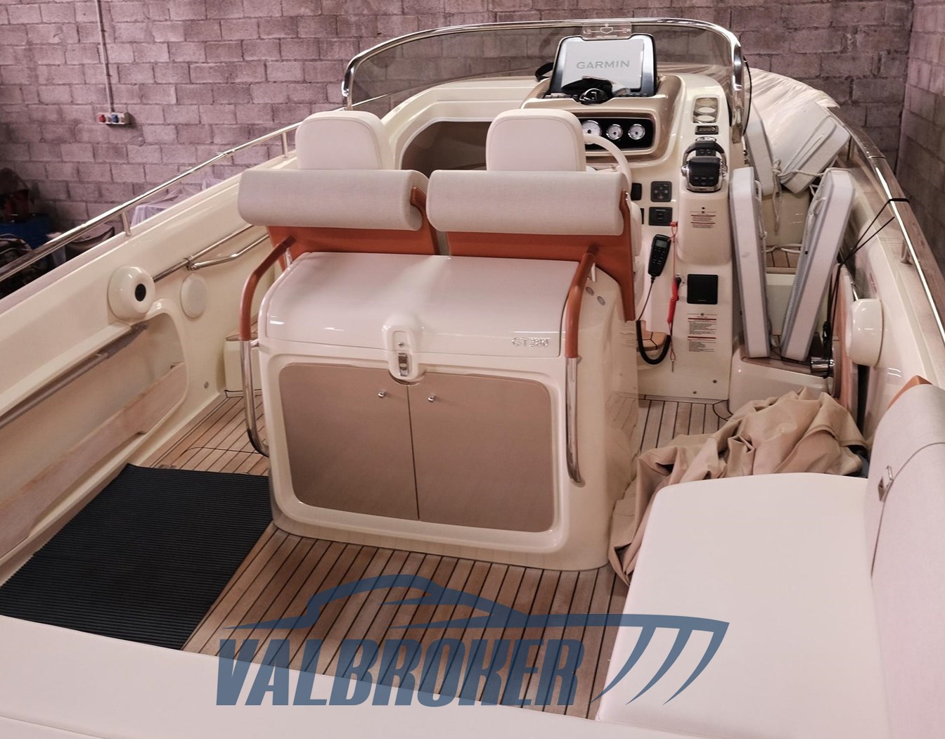 Invictus 280 GT Valbroker (117)