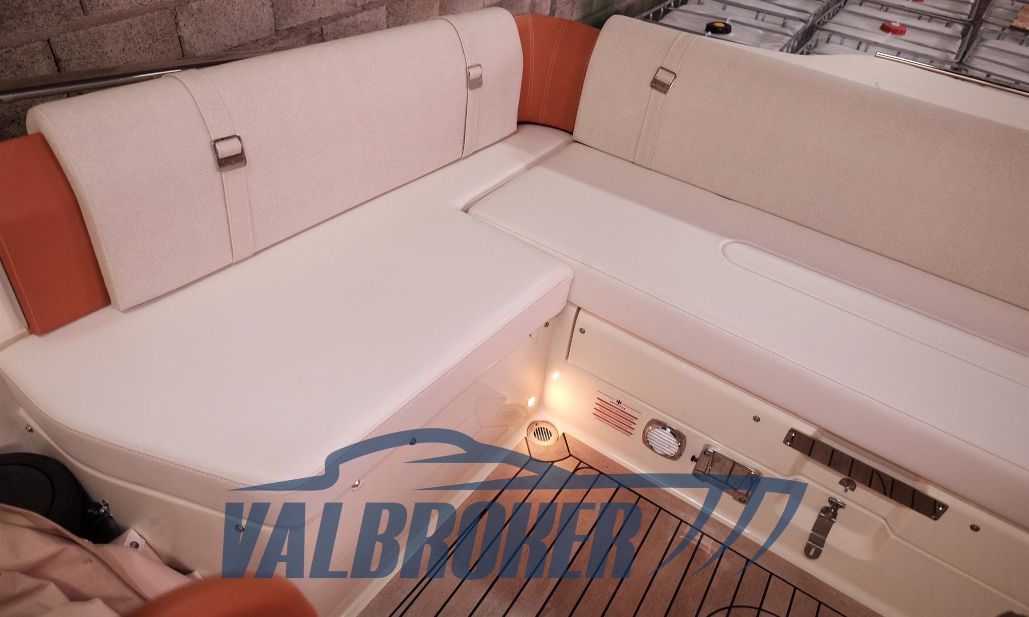 Invictus 280 GT Valbroker (52)