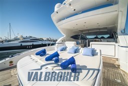 Mangusta 72 (4)