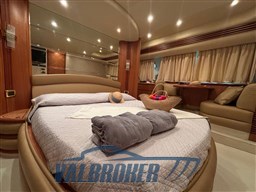 Azimutn 68 interni (3)